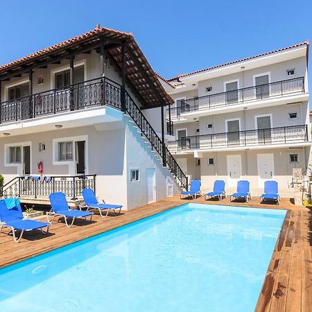 Karras Livin Laganas Exterior foto