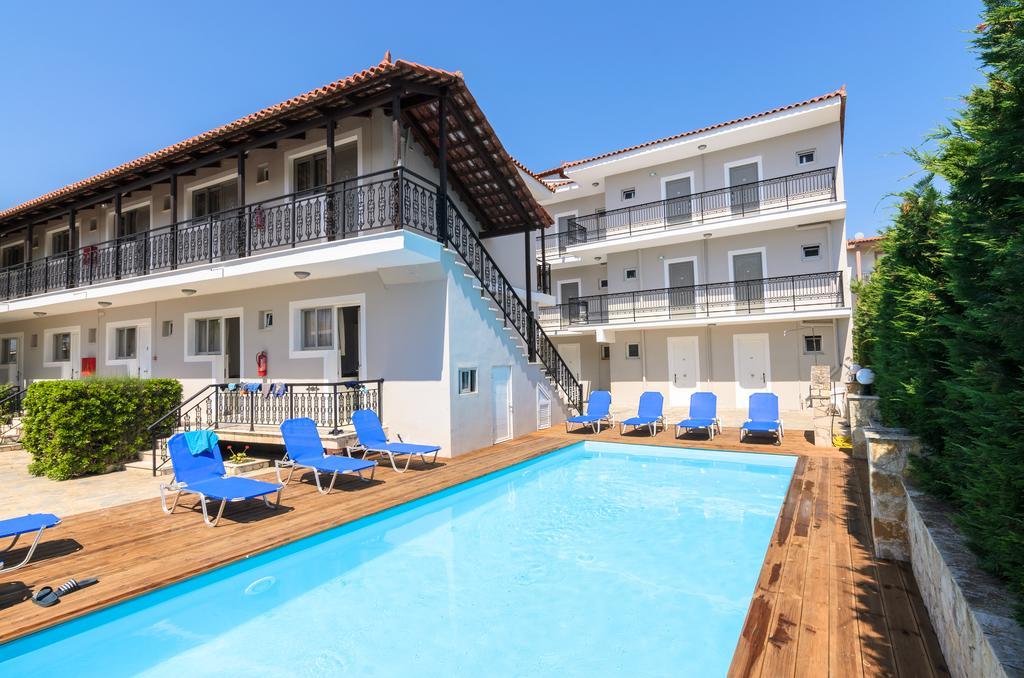 Karras Livin Laganas Exterior foto