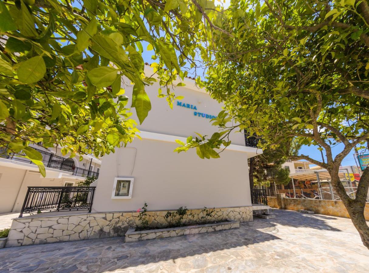 Karras Livin Laganas Exterior foto