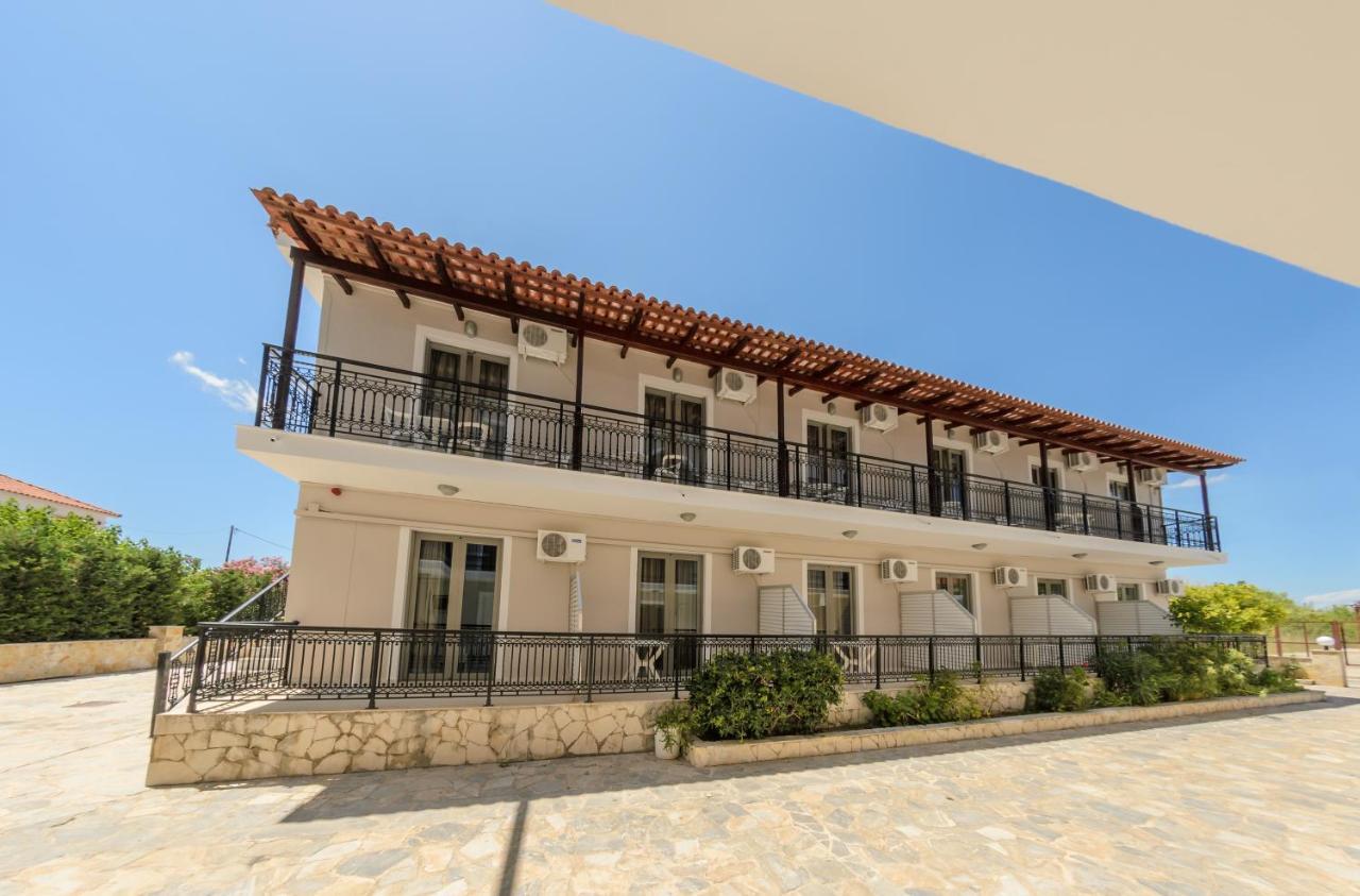 Karras Livin Laganas Exterior foto